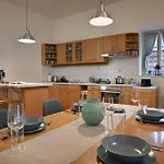 White Swan Boutique Апартаменты